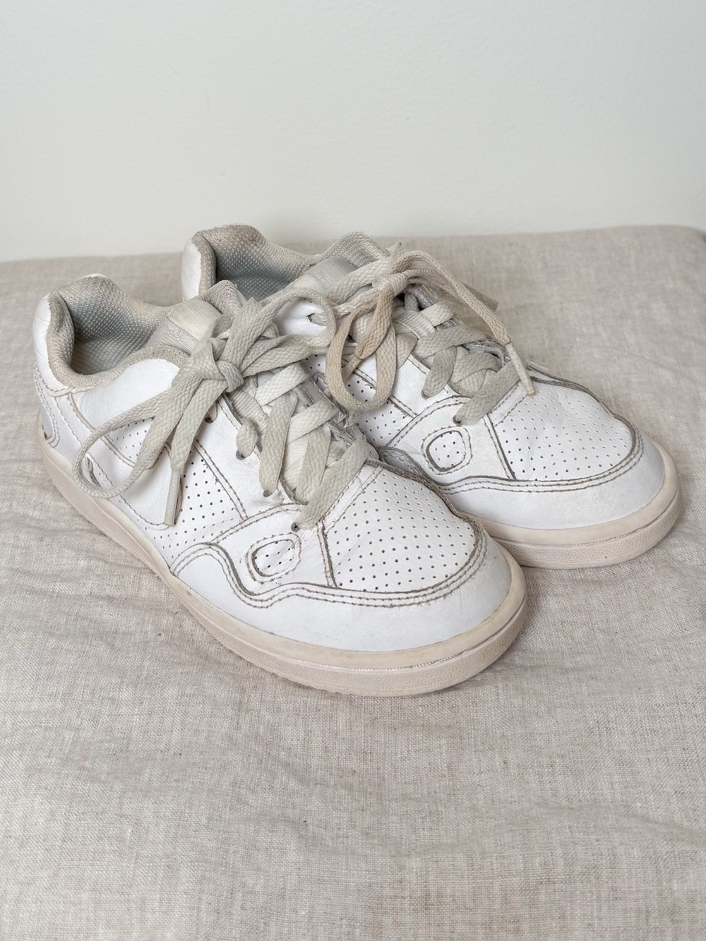 Nike Kids White Low-Top Sneakers 12c
